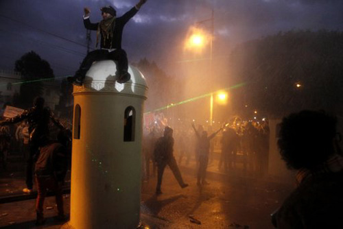 อียิปต์ เกิดการปะทะระหว่างผู้เดินขบวนประท้วงกับตำรวจอีกรอบ